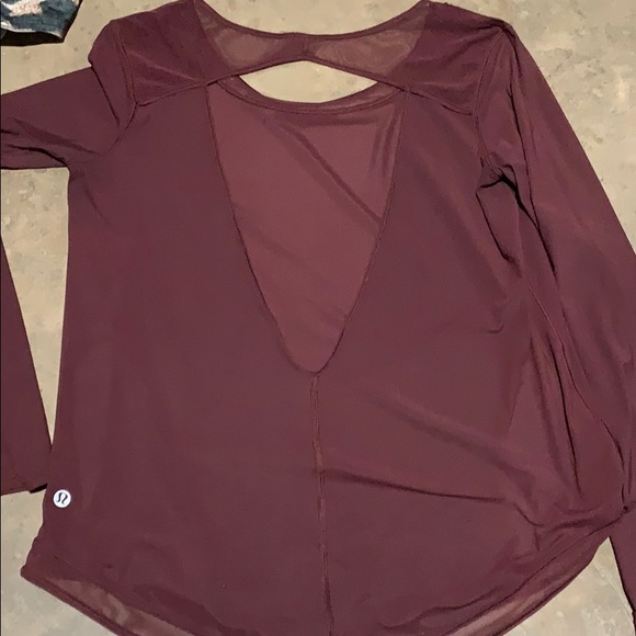 lululemon athletica Tops - Lululemon Long Sleeve open back top size 6